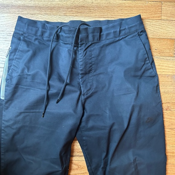 Men’s street wear Nike pants - Picture 2 of 4